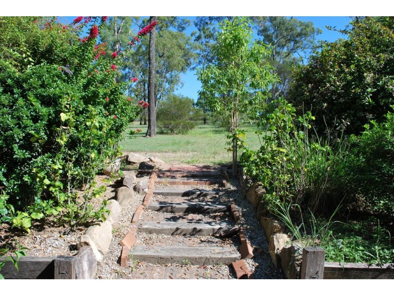 9 Hedges Court, Laidley Heights QLD 4341