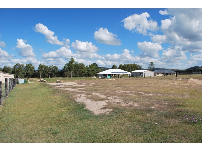 13 Granzien Road, Hatton Vale QLD 4341