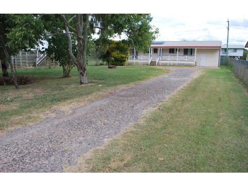 33 William St, Forest Hill QLD 4342