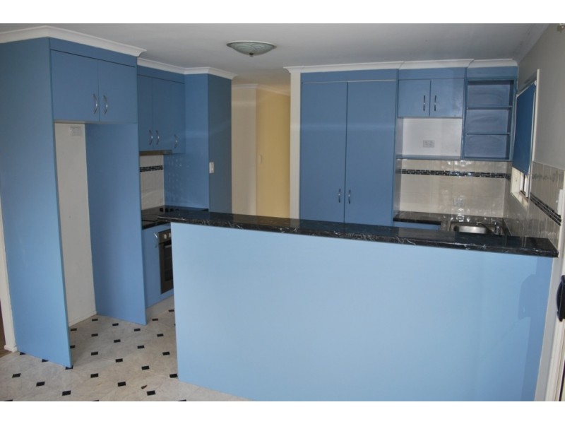 33 William St, Forest Hill QLD 4342