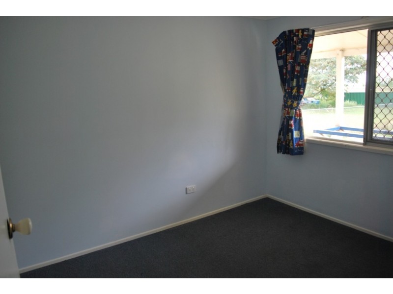 33 William St, Forest Hill QLD 4342