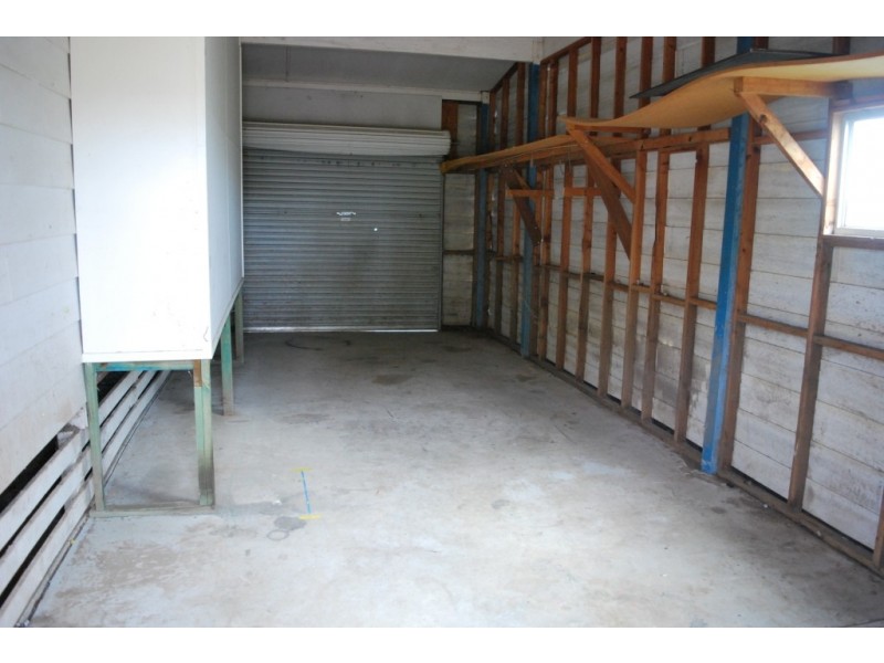 33 William St, Forest Hill QLD 4342