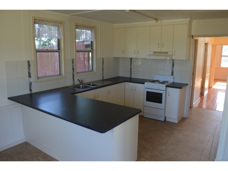 7 Kent Street, Forest Hill QLD 4342