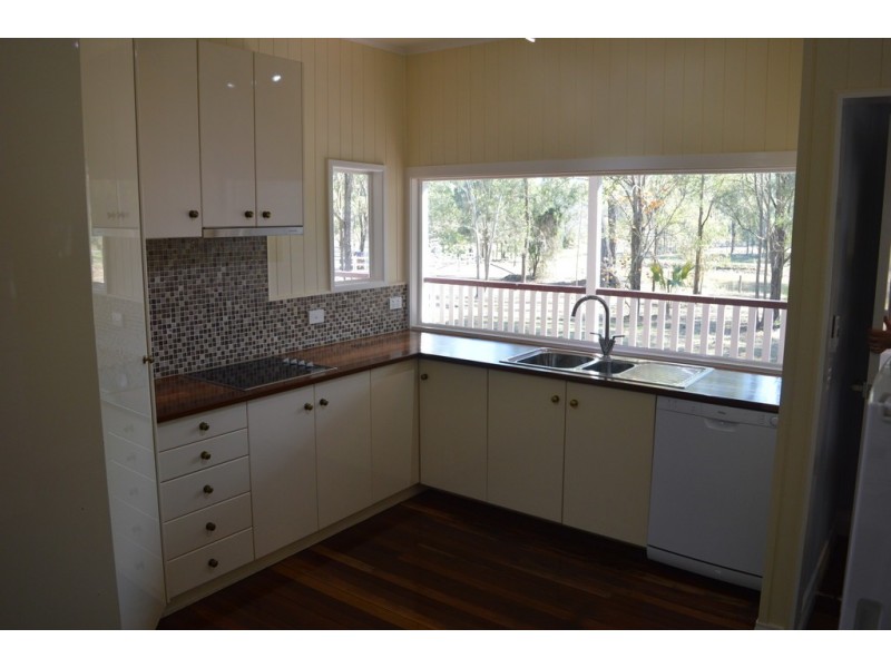 9 Rosella Ave, Regency Downs QLD 4341