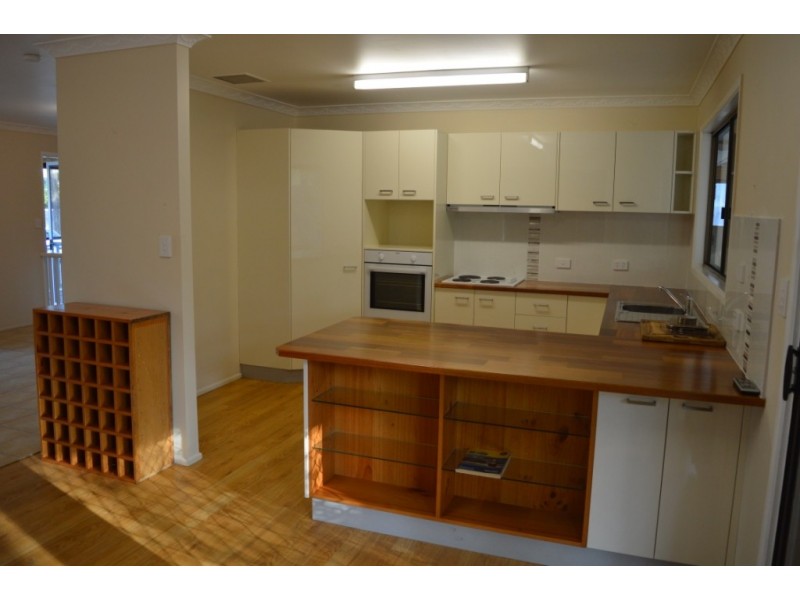 17 Wheatley Court, Regency Downs QLD 4341