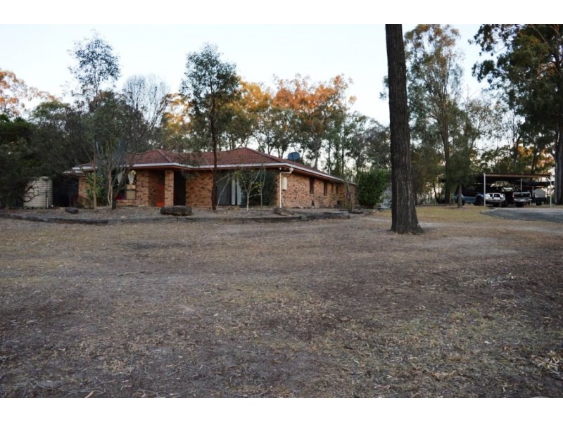 2 Australia II Drive, Kensington Grove QLD 4341