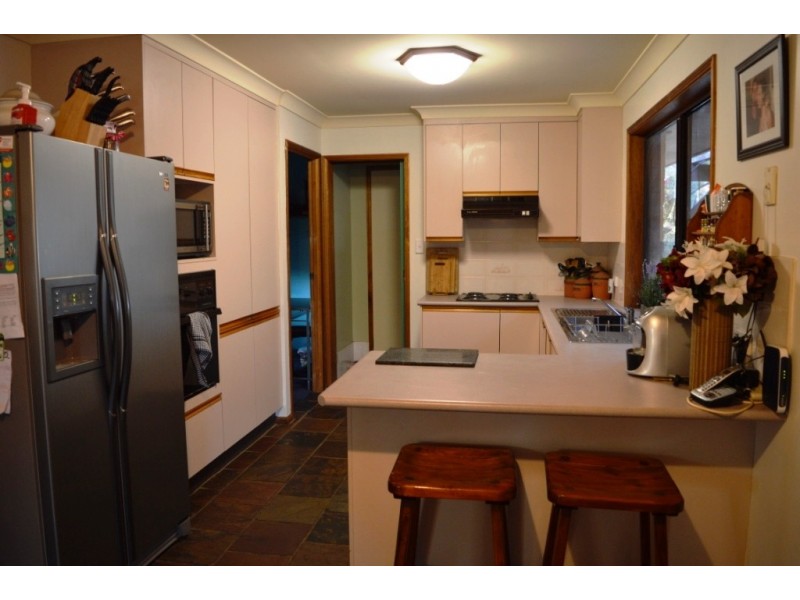 2 Australia II Drive, Kensington Grove QLD 4341