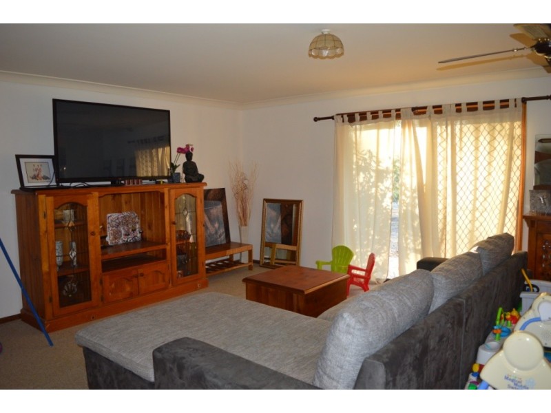 2 Australia II Drive, Kensington Grove QLD 4341