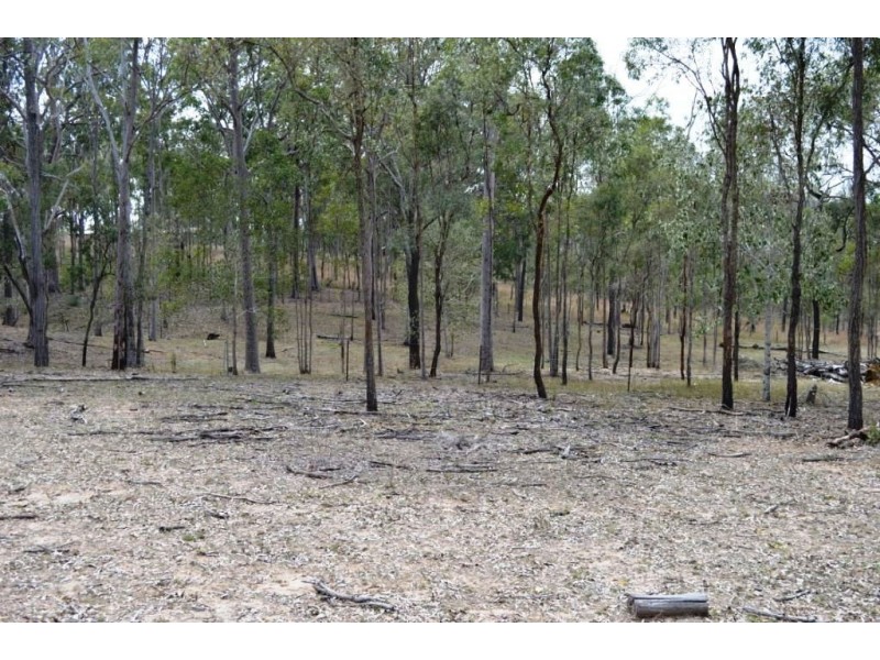 5 Bowers Rd, Hatton Vale QLD 4341