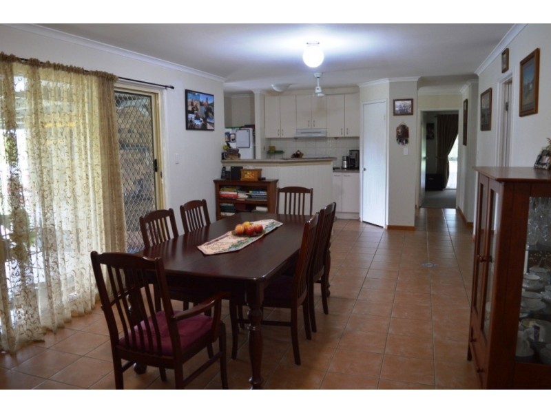 8 Brown Court, Laidley Heights QLD 4341
