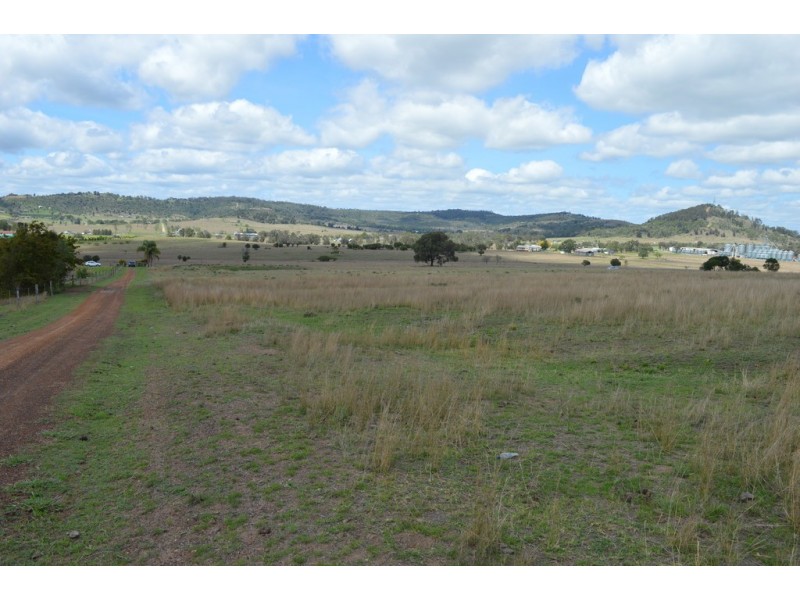 107 Zischke Road, Regency Downs QLD 4341