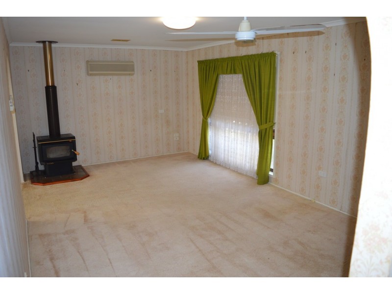 56 Thomas st, Laidley QLD 4341