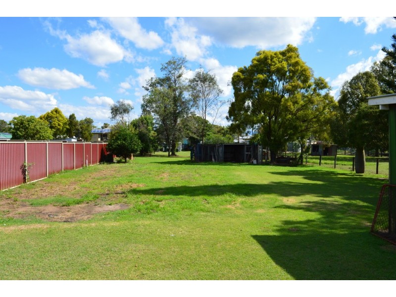 56 Thomas st, Laidley QLD 4341