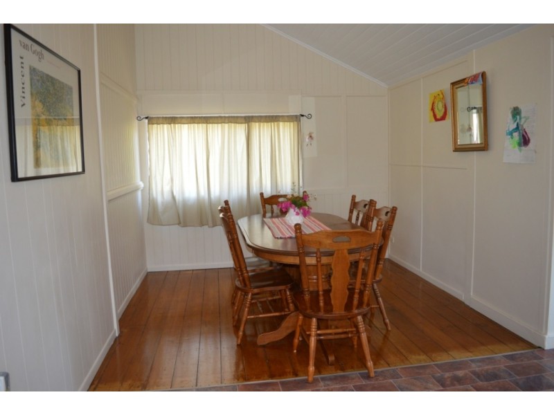 2 Sandpiper Dr, Regency Downs QLD 4341