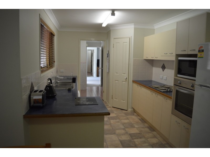 7 Natalie Court, Regency Downs QLD 4341