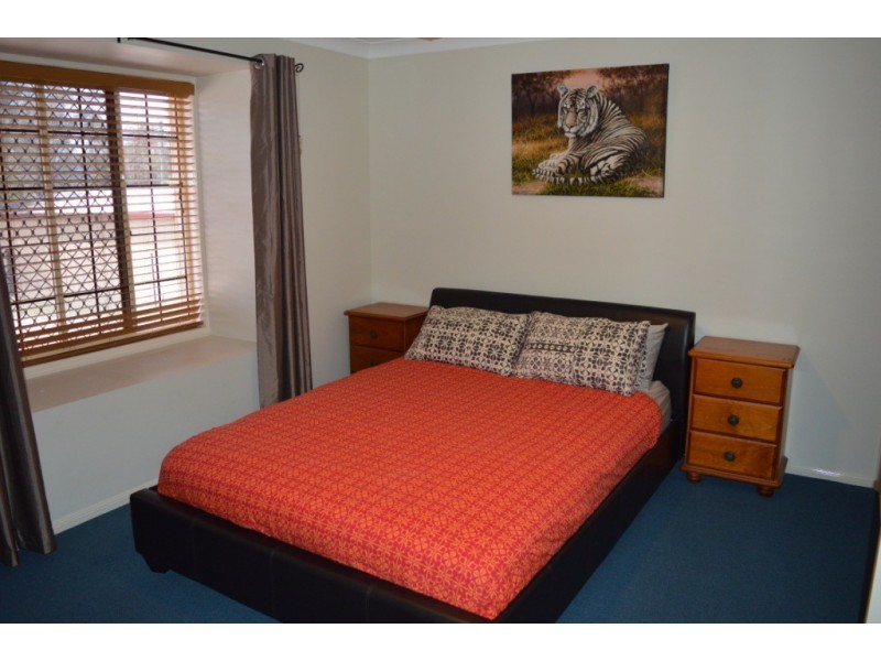 7 Natalie Court, Regency Downs QLD 4341