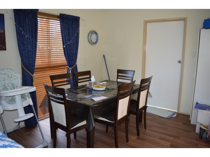 22 Bertrand Ave, Kensington Grove QLD 4341