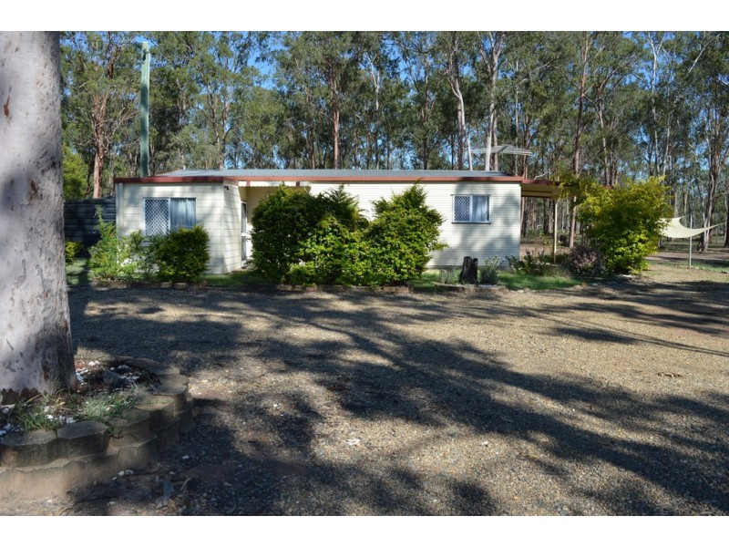 7 Qually Road, Lockyer Waters QLD 4311