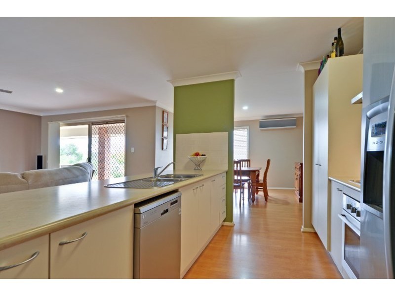 59 Hannant Road, Kensington Grove QLD 4341