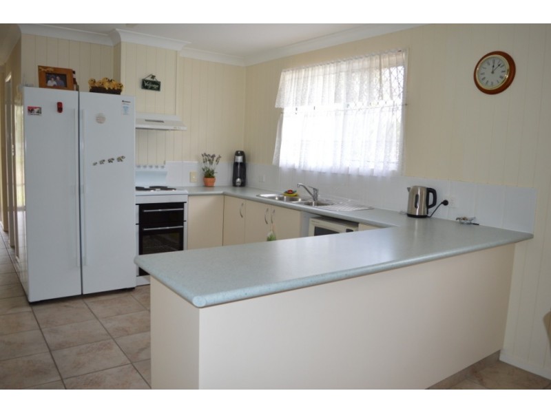 1 Amy Dr, Laidley Heights QLD 4341