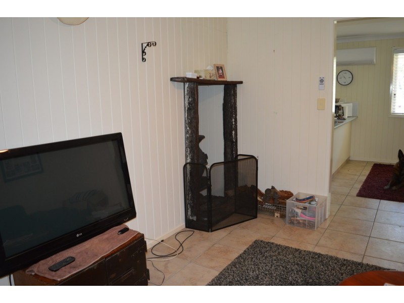 1 Amy Dr, Laidley Heights QLD 4341