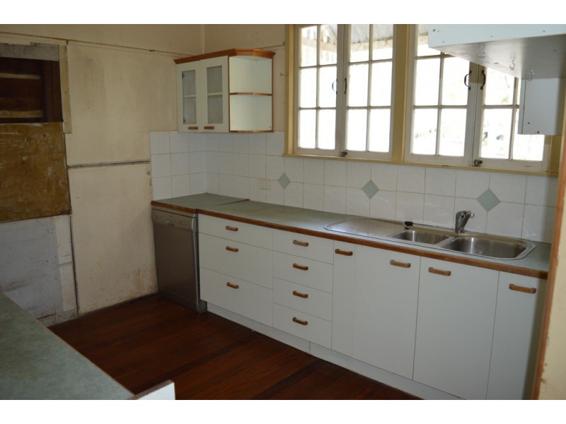 18 Bucknall Ct, Regency Downs QLD 4341
