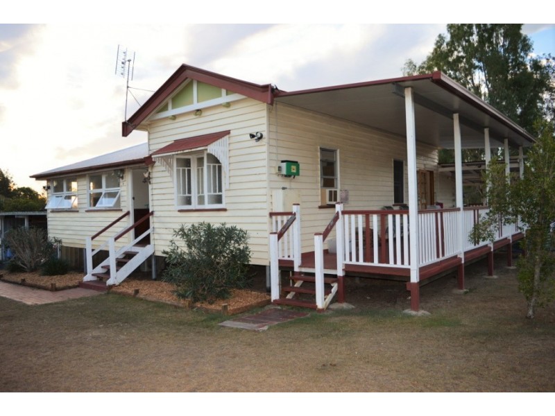 13 Raymont Drive, Glenore Grove QLD 4342