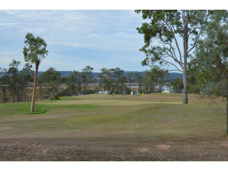 215 Lakes Drive, Laidley Heights QLD 4341
