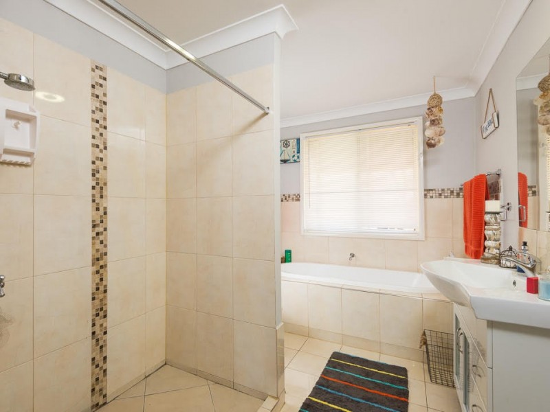 11 Grebe Court, Laidley Heights QLD 4341