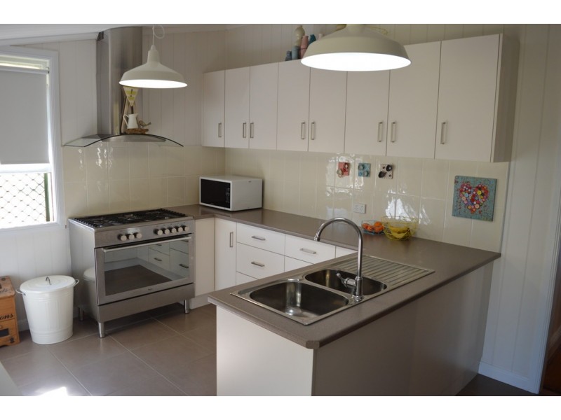 15 Herbert Street, Laidley QLD 4341