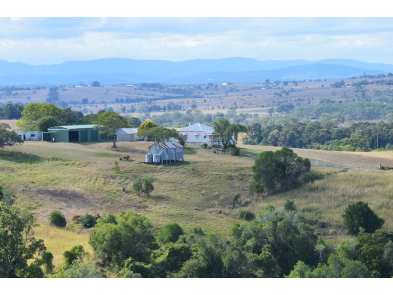 34 Arndt Rd West, Tallegalla QLD 4340