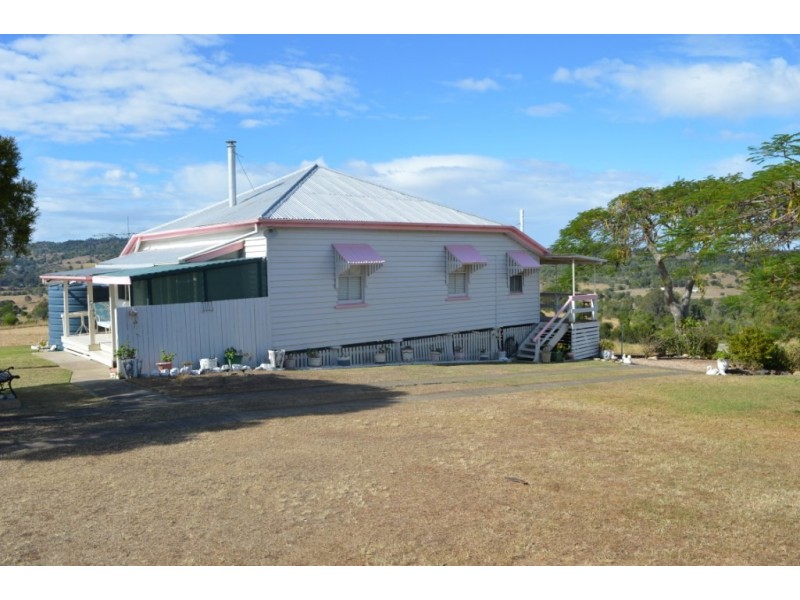 34 Arndt Rd West, Tallegalla QLD 4340