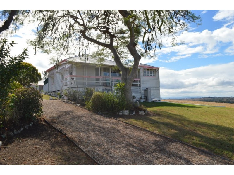 34 Arndt Rd West, Tallegalla QLD 4340