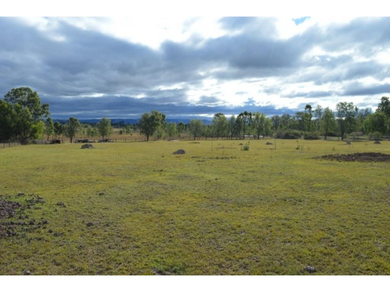 3 Swan Road, Regency Downs QLD 4341