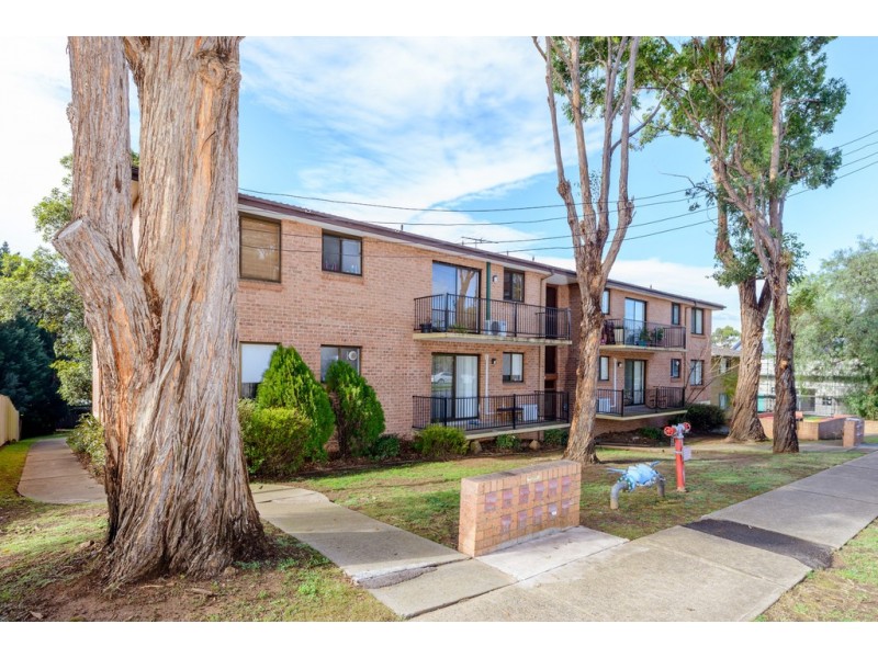 4/32-34 Old Hume Highway, Camden NSW 2570