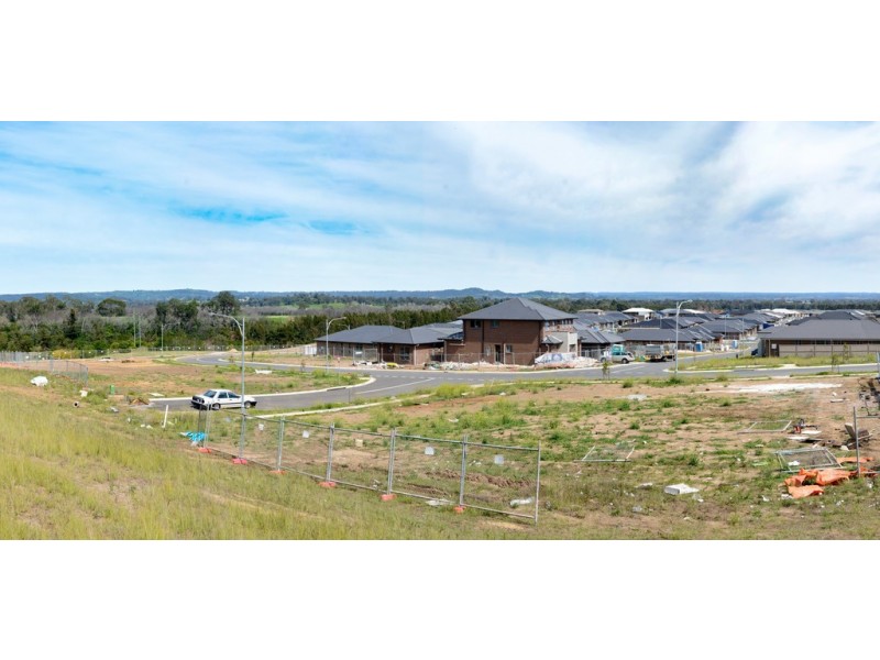 24 Pekin Street, Spring Farm NSW 2570