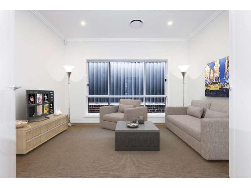 8 Akuna Street, Gregory Hills NSW 2557