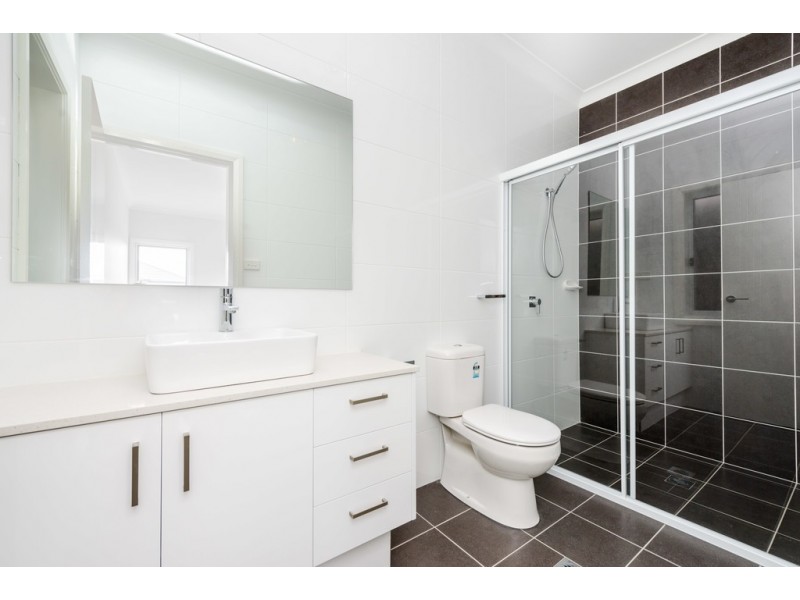 8 Akuna Street, Gregory Hills NSW 2557