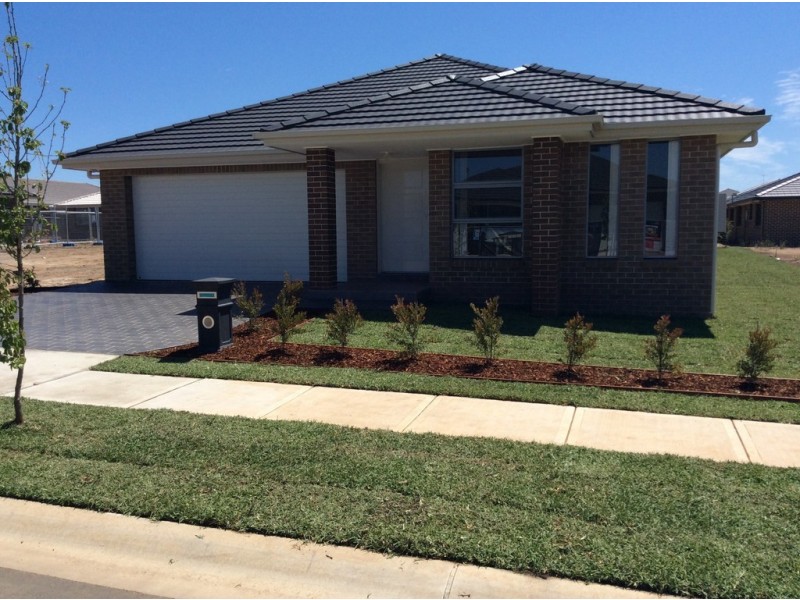 25 Owens Street, Spring Farm NSW 2570