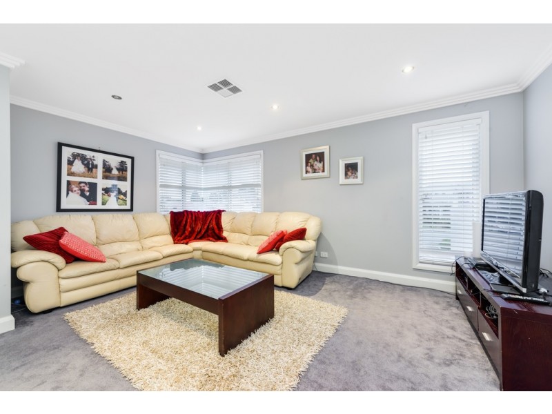 282 Mount Annan Drive, Mount Annan NSW 2567