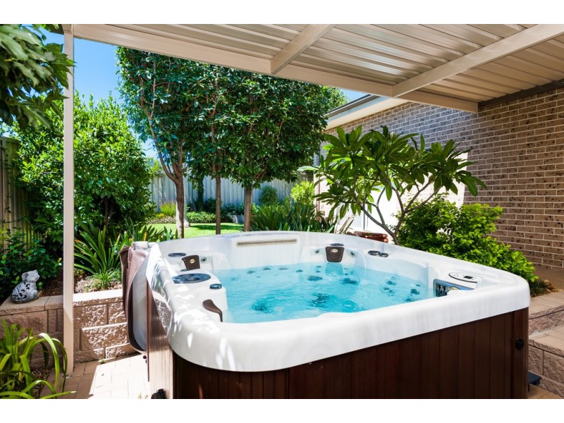 2 Weirberly Road, Elderslie NSW 2570