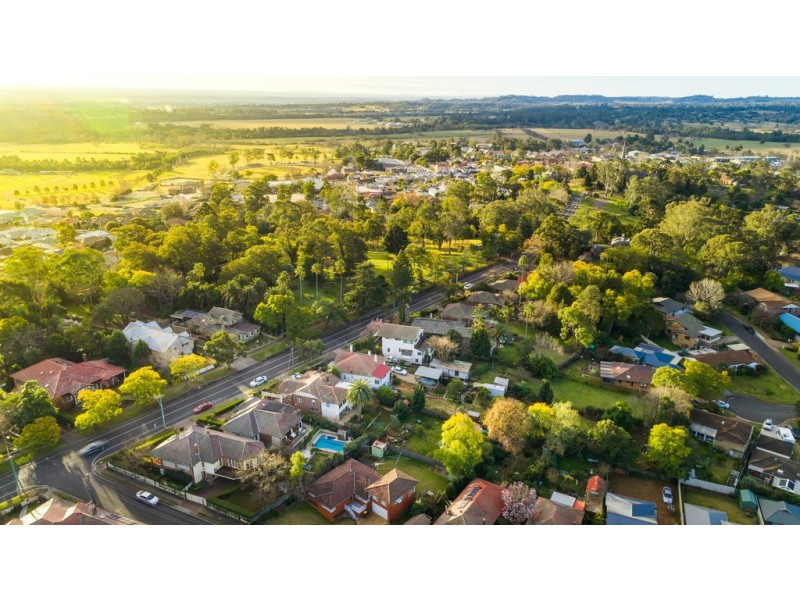 40 MENANGLE ROAD, Camden NSW 2570