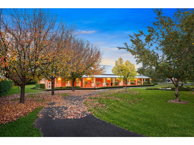 6 BALDWIN CLOSE, Ellis Lane NSW 2570