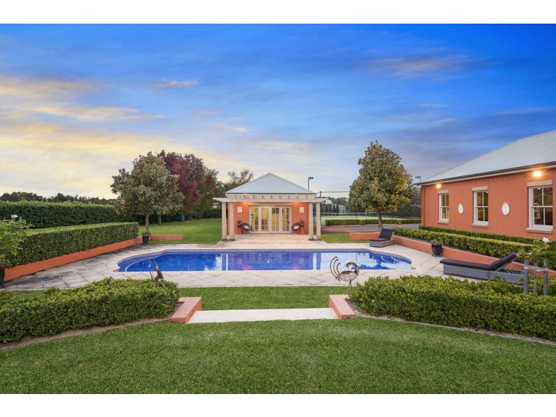 6 BALDWIN CLOSE, Ellis Lane NSW 2570