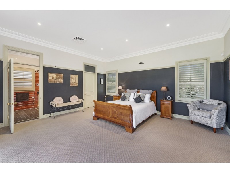 6 BALDWIN CLOSE, Ellis Lane NSW 2570