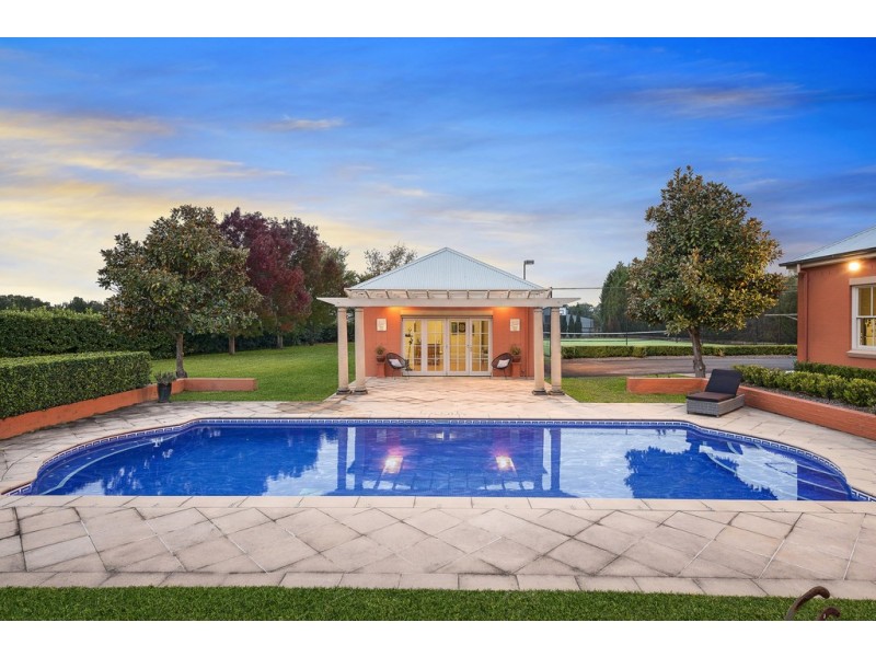 6 BALDWIN CLOSE, Ellis Lane NSW 2570