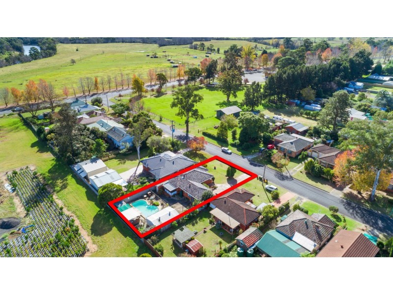 17 WILKINSON STREET, Elderslie NSW 2570