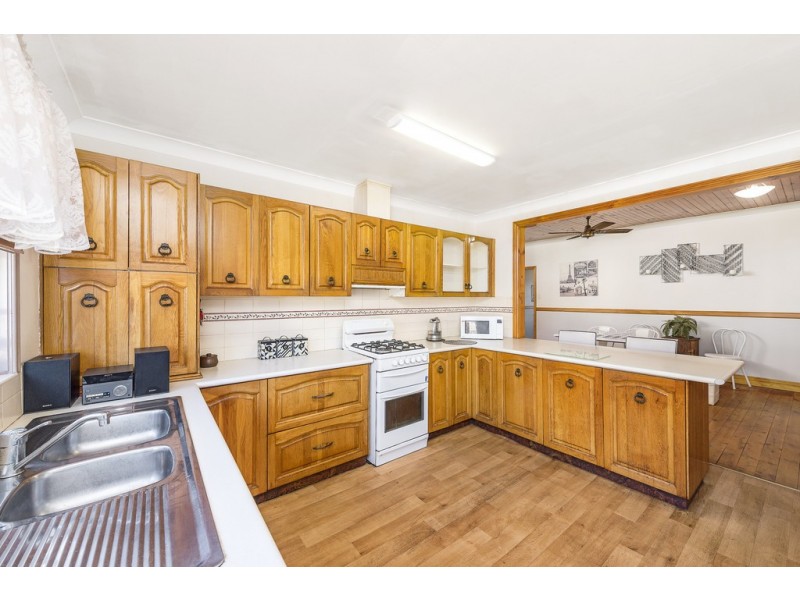 28 LITTLE STREET, Camden NSW 2570