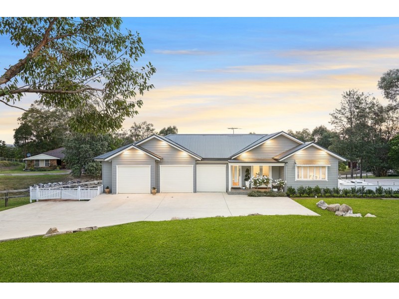 4A CAERNARVON CLOSE, Kirkham NSW 2570