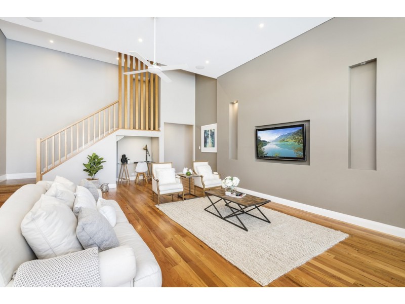 4A CAERNARVON CLOSE, Kirkham NSW 2570
